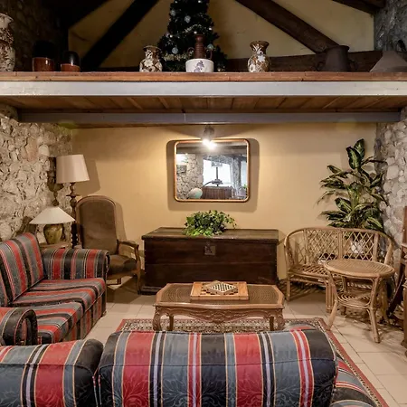 Casa Do Caldas - *
